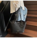 Large Tote Bag for Women | Spacious PU Handbag RM179 - Image 2