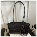 Elegant Structured Handbag – Premium Everyday Carry ASC423 - Image 3